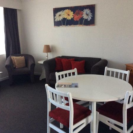 Clyde Apartments Bagian luar foto