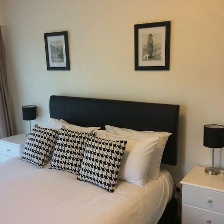 Clyde Apartments Bagian luar foto
