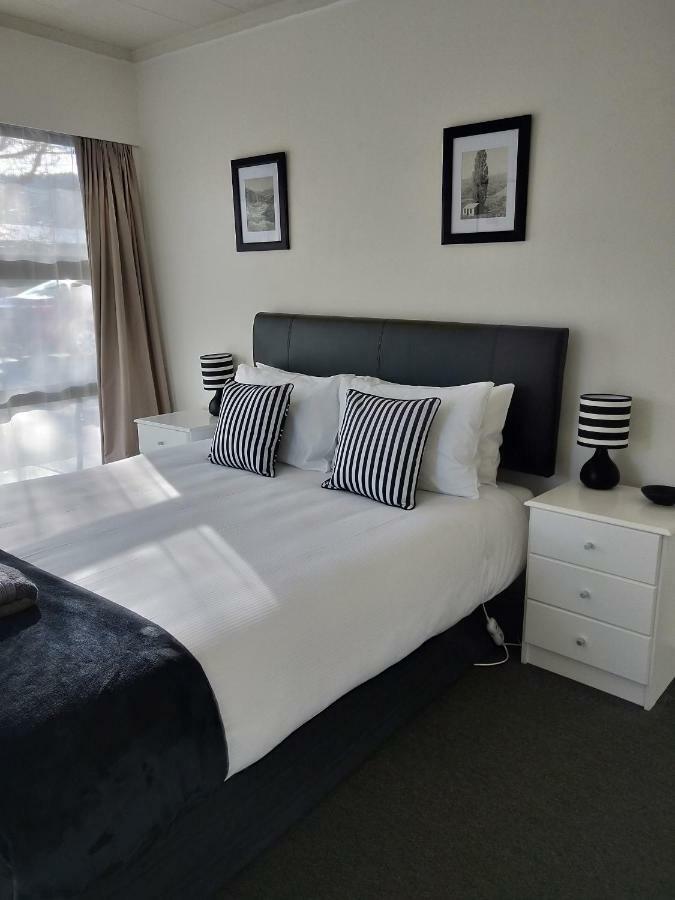 Clyde Apartments Bagian luar foto